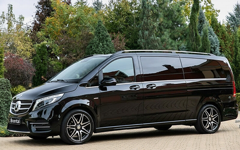 Mercedes-Benz Clase V, vista frontal